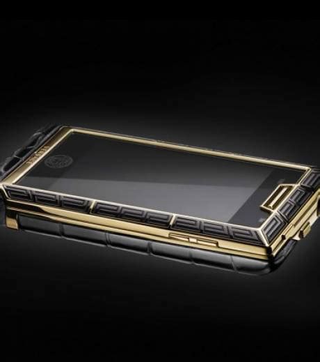 versace smartphone